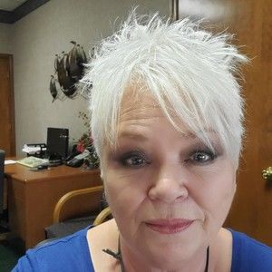 Meet your Posher, Posh